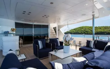 Take 5 by Sunseeker – Private Superyacht Charter in Santa Catalina