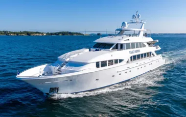 Tanzanite by Westship, Private Superyacht Charter in Bermuda