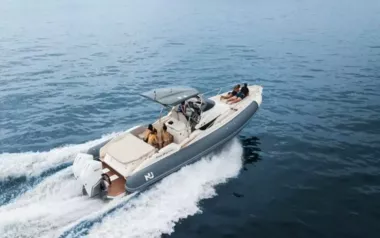 Tiger Lilly by Nuova Jolly – Private Power Boat Charter in Thailand