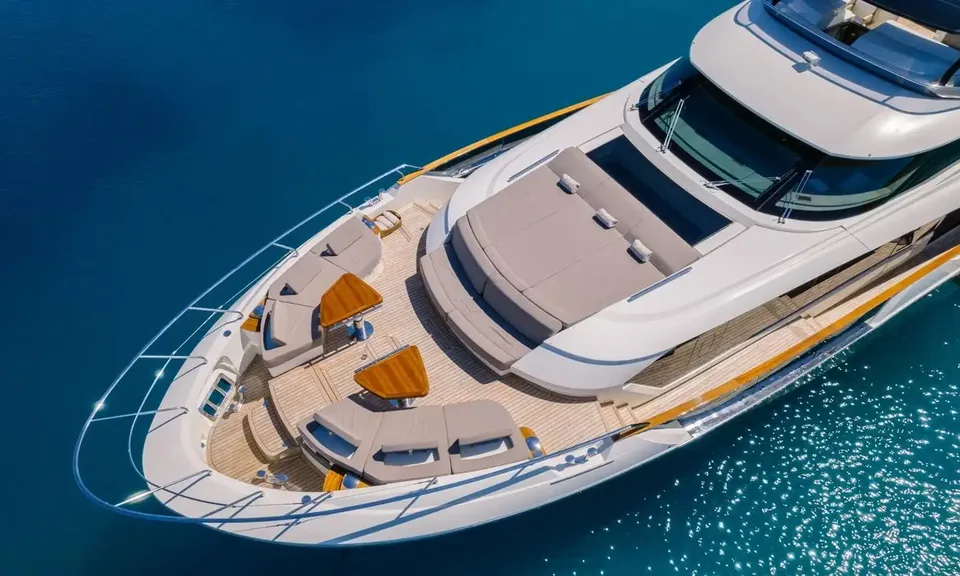 Vivaldi, 2018 Monte Carlo Yachts MCY 96, photo 2