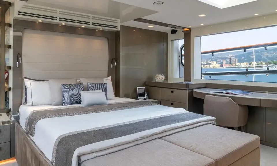 Vivaldi, 2018 Monte Carlo Yachts MCY 96, photo 14