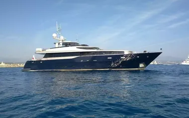 XO of the Seas by Ustaoglu Shipyard – Private Motor Yacht Charter in Genoa