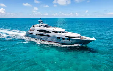 Zoom Zoom Zoom by Trinity Yachts – Private Superyacht Charter in Santa Catalina