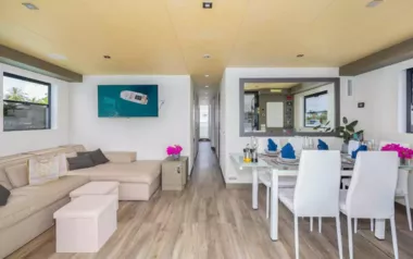 Over Reef by Overblue – Private Motor Yacht Charter in Male