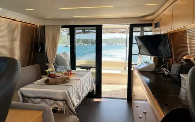 Bavaria Fly by Bavaria Yachts – Private Motor Yacht Charter in Sentosa