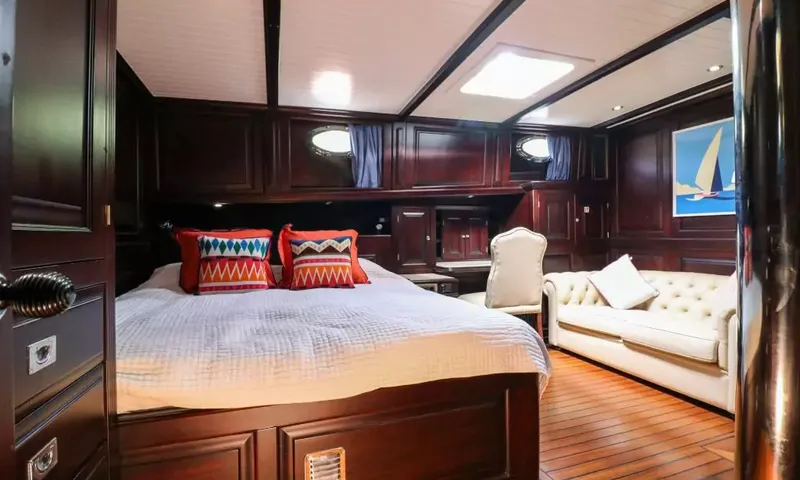 Lady Lorraine image 17