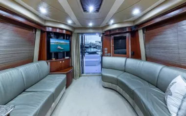 Fun Club by Sea Ray – Private Motor Yacht Charter in Harbour Island