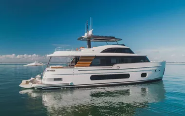 Guba Times by Azimut – Private Motor Yacht Charter in Nassau