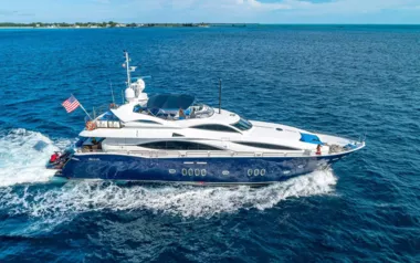 Kefi by Sunseeker – Private Motor Yacht Charter in the Bahamas
