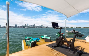 Make Big Happen by Ocean Alexander – Private Motor Yacht Charter in Nassau