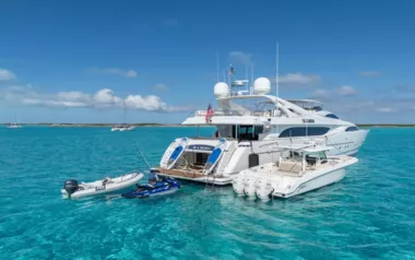 Mambo by Custom Line – Private Superyacht Charter in the USA
