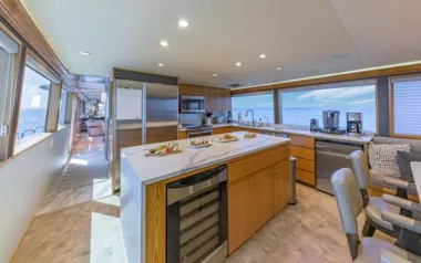 Margate by Broward – Private Motor Yacht Charter in Freeport
