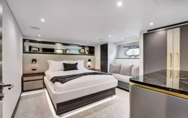 Real Summertime by Sovereign – Private Motor Yacht Charter in Virgin Gorda