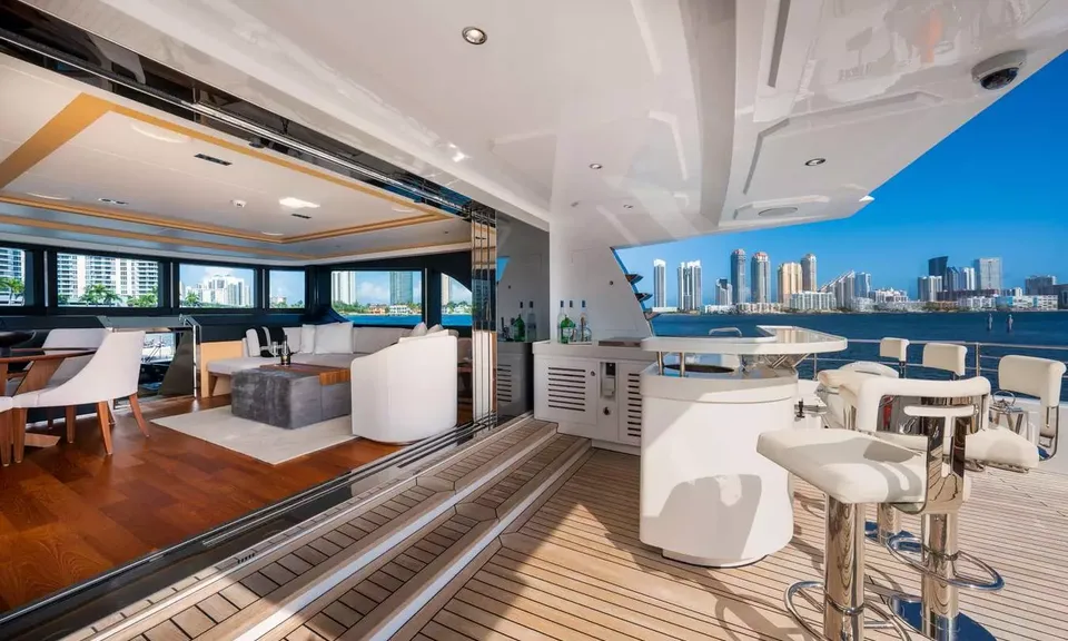 Santosh, 2020 Majesty Yachts Majesty 100, photo 6