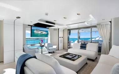 Sea Owl by Azimut – Private Motor Yacht Charter in Nassau