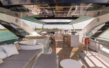 The Peddler by DL Yachts – Private Motor Yacht Charter in Virgin Gorda