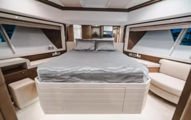 Top Shelf by Ferretti – Private Motor Yacht Charter in Santa Catalina