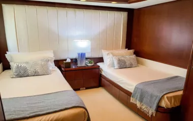 Vivere by Azimut – Private Motor Yacht Charter in Antigua and Barbuda