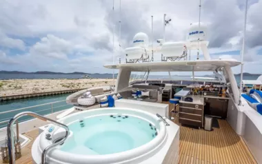 Angeleyes by Horizon – Private Motor Yacht Charter in Virgin Gorda