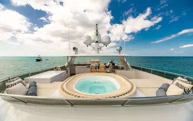 Lisa Mi Amore by Christensen – Private Superyacht Charter in Virgin Gorda