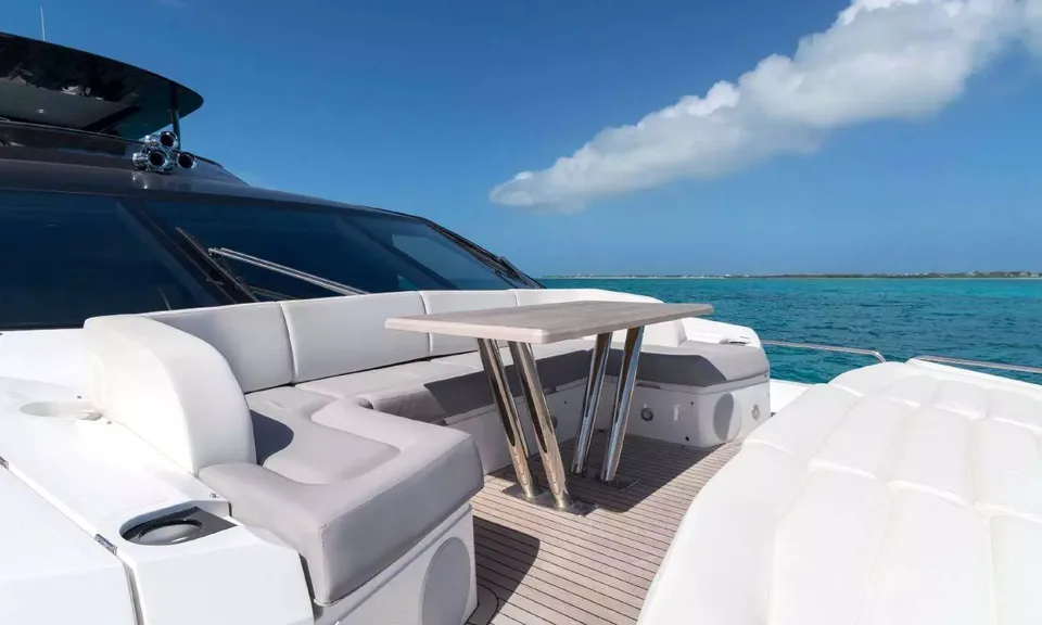Synergy, 2017 Sunseeker 86 Yacht, photo 10