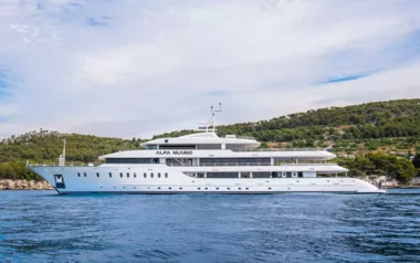 Alfa Mario by Custom Made – Private Motor Yacht Charter in Split