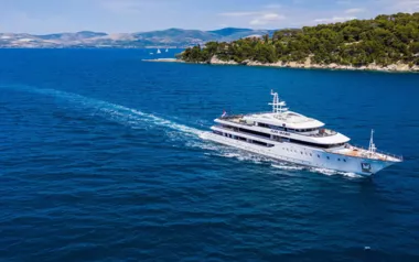 Alfa Mario by Custom Made – Private Motor Yacht Charter in Split
