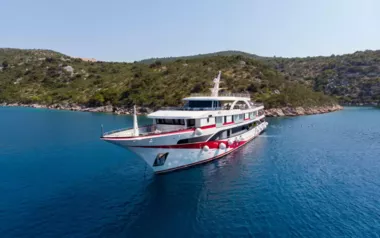 Antaris by Custom Made – Private Superyacht Charter in Zadar