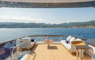 AZ 78 by Azimut – Private Motor Yacht Charter in Hvar