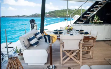 Bundalong by Sunreef Yachts – Private Luxury Catamaran Charter in Tahiti