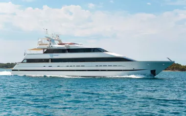 Ladyship by Heesen – Private Superyacht Charter in Greece