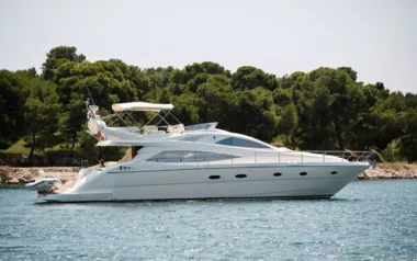 Senza Parola by Aicon – Private Motor Yacht Charter in Sibenik
