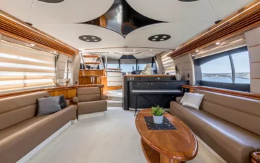 Skywater von Sunseeker – privater Motoryacht Charter in Split