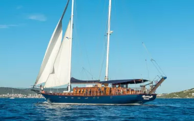 Smart Spirit by Custom Made – Private Motor Sailer Charter in Trogir