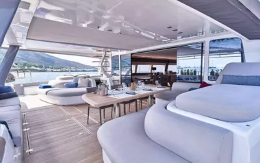 Babac by Lagoon – Private Sailing Catamaran Charter in Tahiti