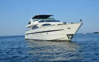 Accama Delta by Azimut – Private Motor Yacht Charter in Cannes
