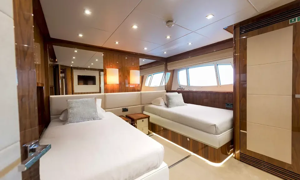 Anya, 2015 Sunseeker, photo 11