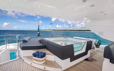 Evereast by Sunseeker – Private Motor Yacht Charter in St Tropez
