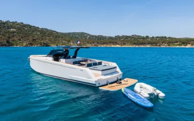 King Mouss by Pardo – Private Motor Yacht Charter in St Tropez