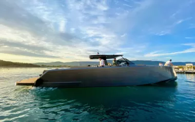 Mini Maju by Pardo – Private Motor Yacht Charter in St Tropez