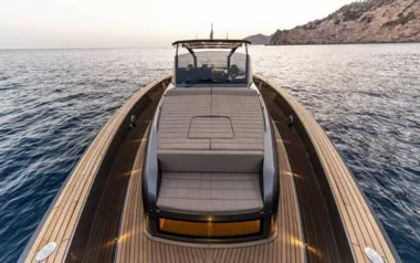 Mini Maju by Pardo – Private Motor Yacht Charter in St Tropez
