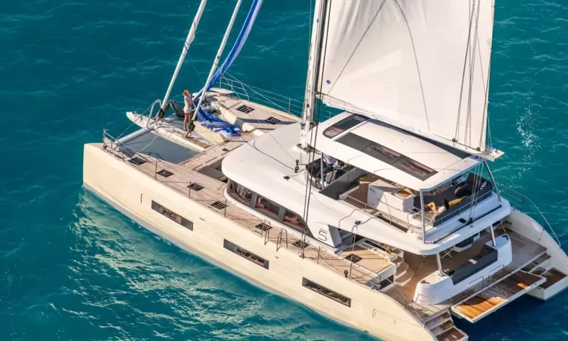 Reve Bleu image 11