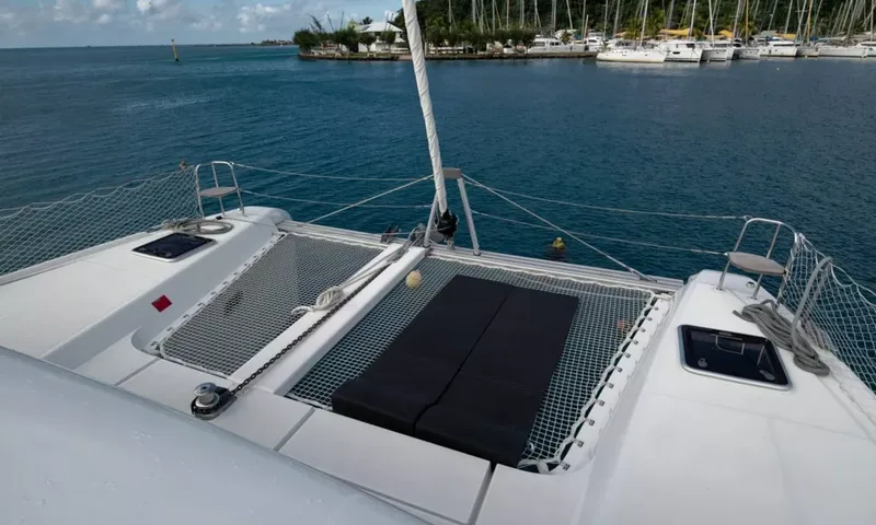 Lagoon 420 – image 4