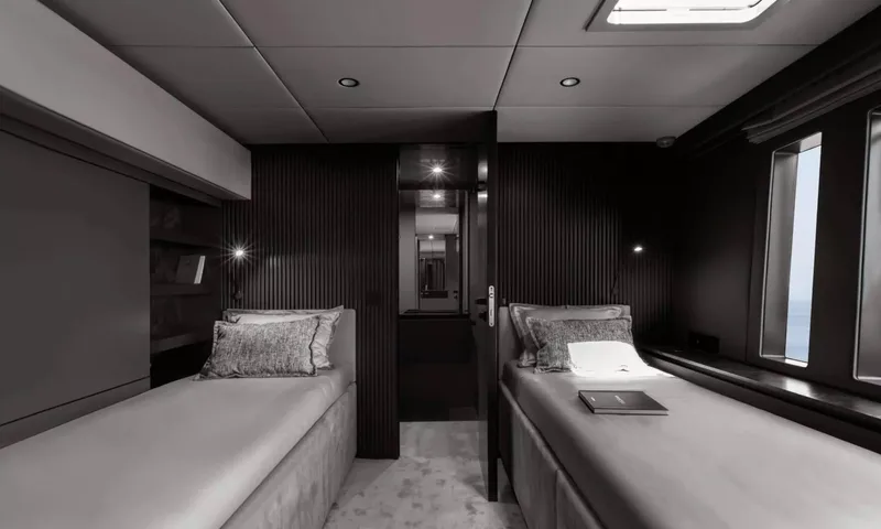 Grayone image 15
