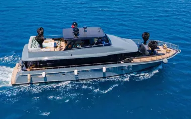 Gulf by Cheoy Lee – Private Motor Yacht Charter in Santorini