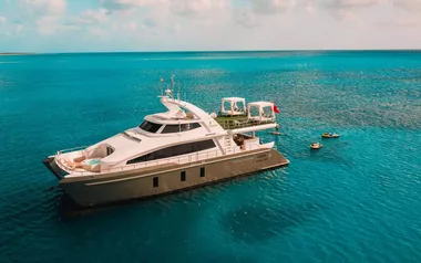 Samara by Pachoud – Private Power Catamaran Charter in Greece