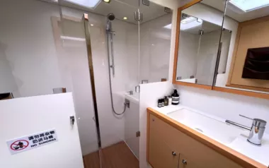 L62 by Lagoon – Private Sailing Catamaran Charter in Aberdeen