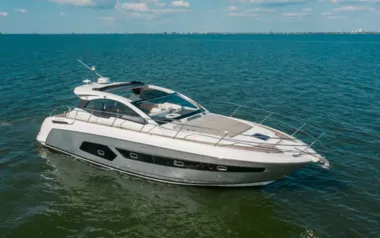 Mira by Azimut – Private Motor Yacht Charter in Bali