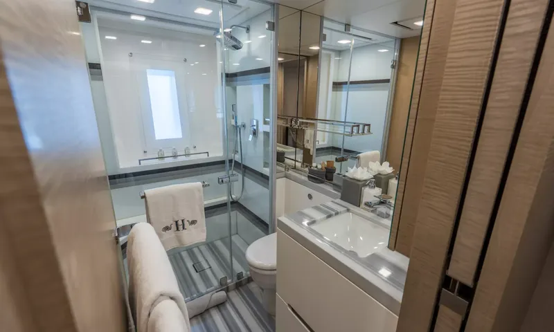 'H image 22