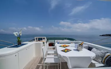 Blue Ice by Uniesse – Private Motor Yacht Charter in Italy
